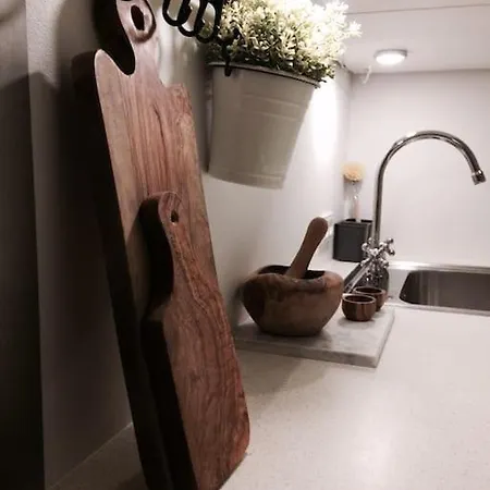 Mezzanine Design Furnished & 3m2 For Center アパート *